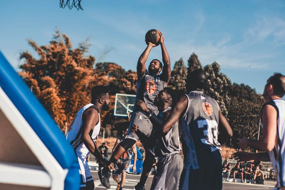 杨瀚森夏联高效表现助力NBA选秀前景升温